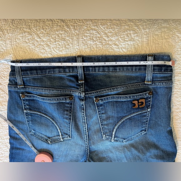 JOE’s Jeans. Size 28 Provocateur jeans. Boot cut. Slightly frayed hems. - Picture 11 of 12